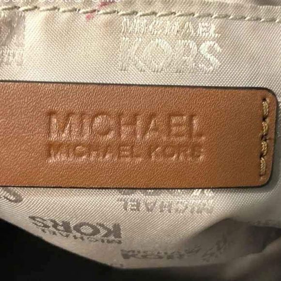 Michael Kors Designer MK Monolisa Beige Brown Purse Handbag Satchel Missin Strap - Picture 5 of 6